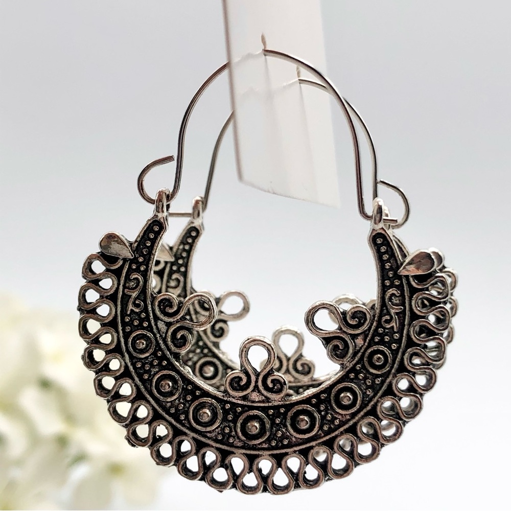 Bali Style Openwork Filigree Silver Tone Hoop Earring Lot Crescent Huggie Boho - Picture 4 of 15